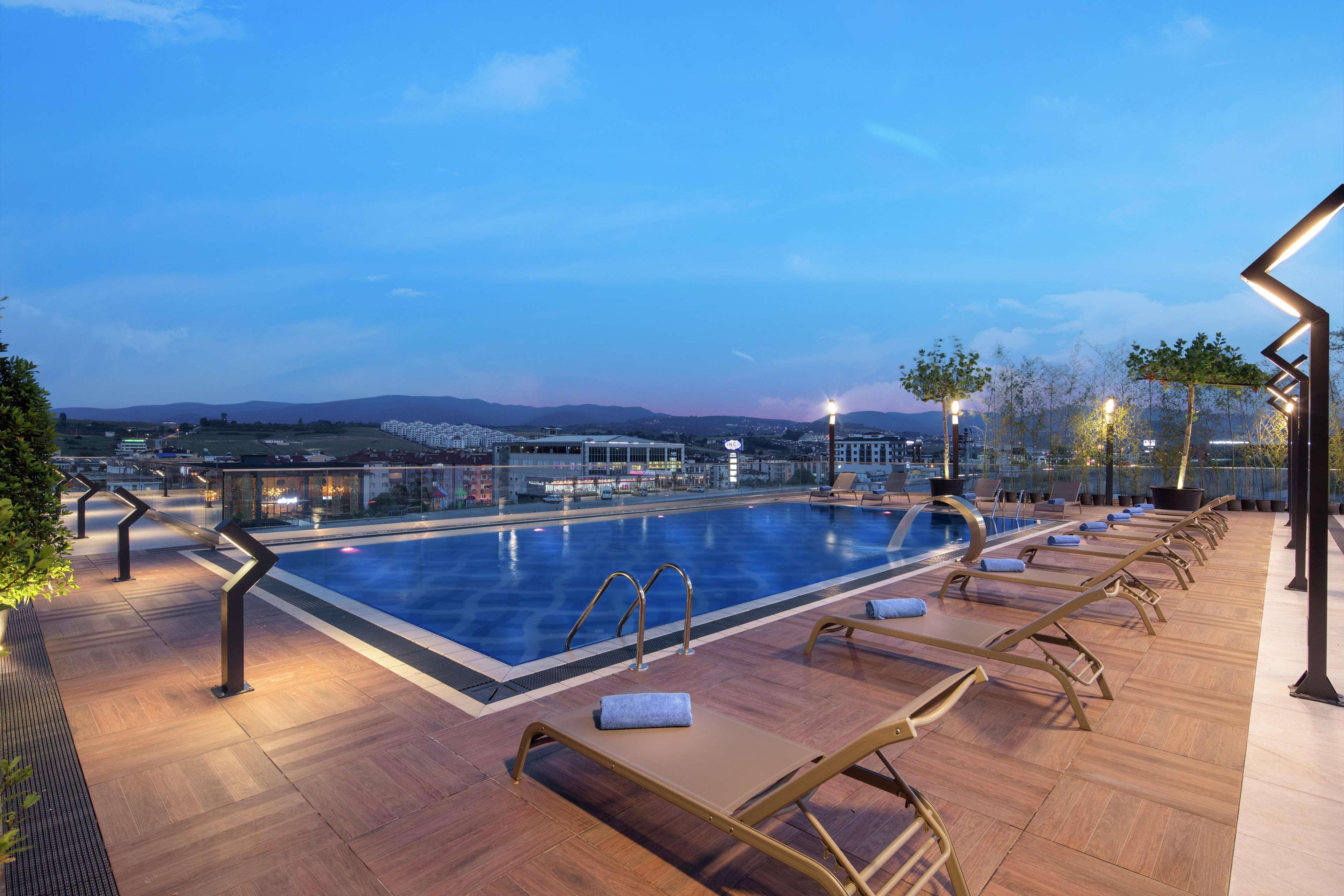 Hilton Garden Inn Yalova Ялова Экстерьер фото