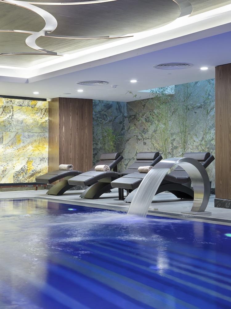 Hilton Garden Inn Yalova Ялова Экстерьер фото